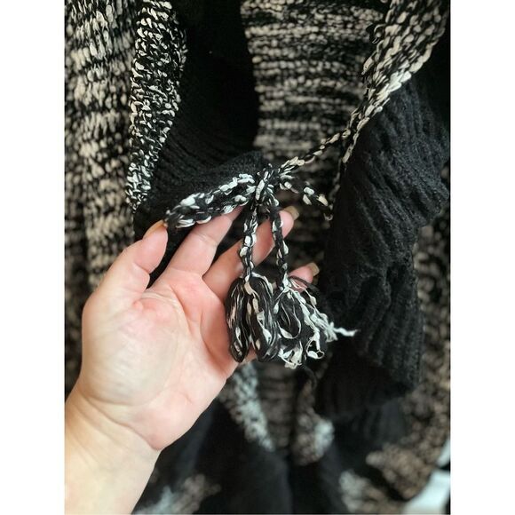 Avenue Black & White Ruffle Mohair Blend Tie Front  Cardigan Sweater sz 14/16 EU - Picture 3 of 6